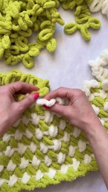 Вязание без спиц и крючкаСамый популярный узор из Alize P