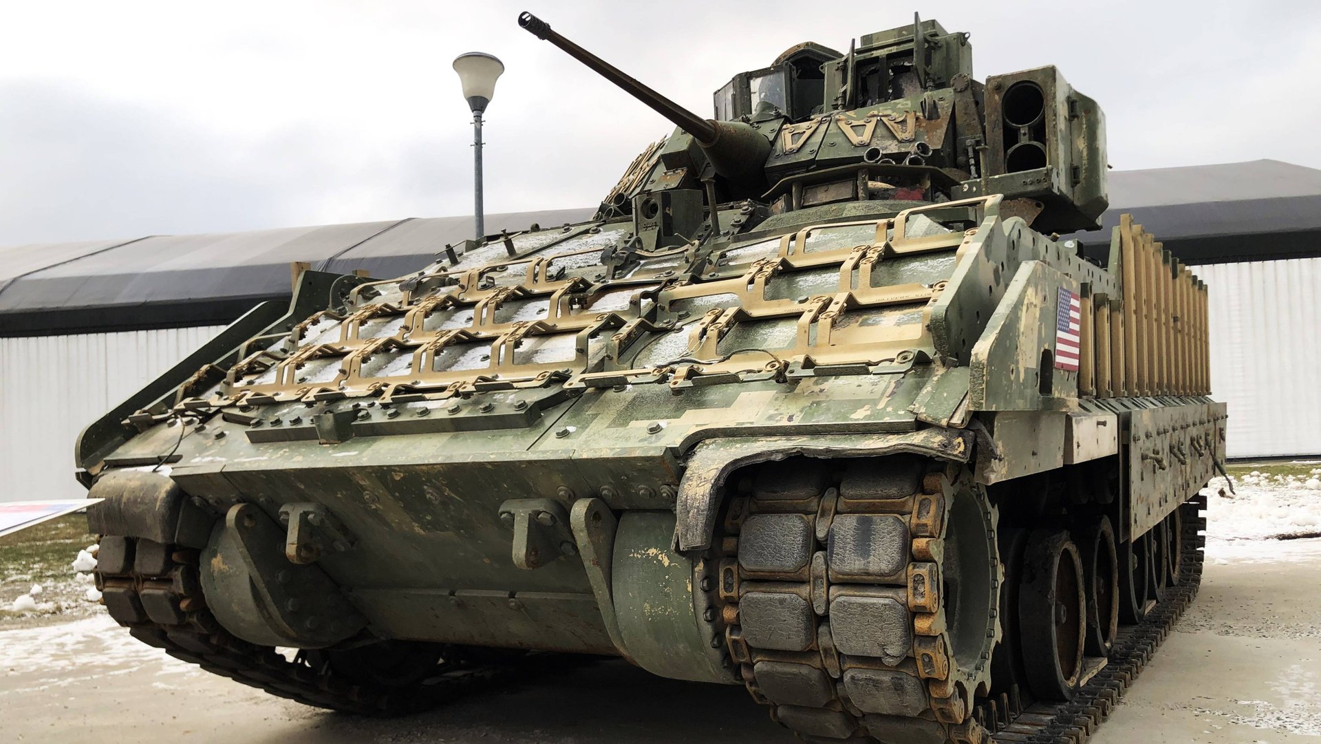 BRADLEY . Объективно. смотреть онлайн