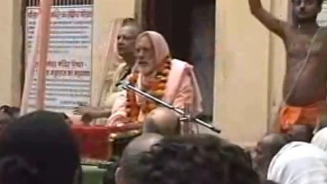 Радха Дамодара Сева Кундж (русский перевод) смотреть онлайн