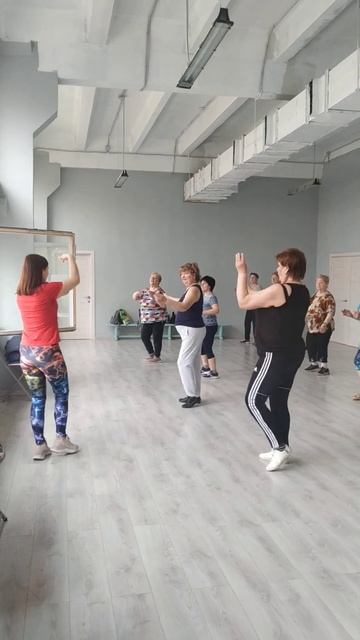 Как прекрасен этот мир, посмотри?! На пенсии жизнь "пре? смотреть онлайн