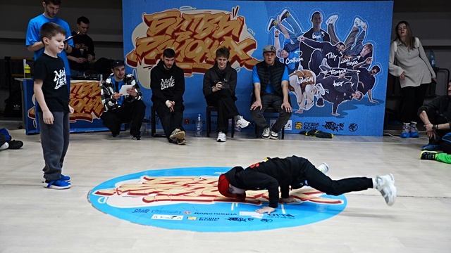 БИТВЫ в РАЙОНАХ 2024 КИНДЯКОВКА-ЦЕНТР Михайленко Денис vs Лебедев Даниил смотреть онлайн