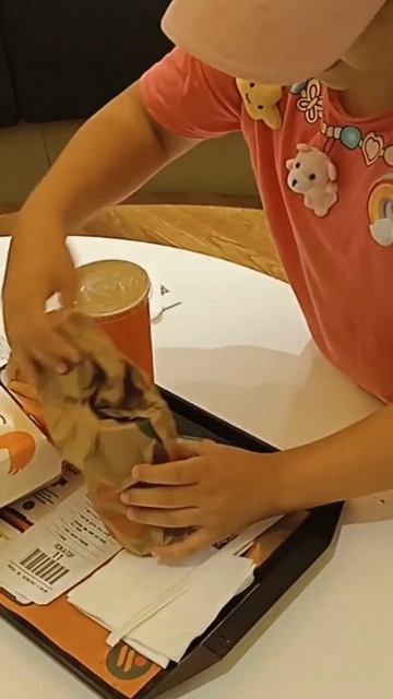 ураа у меня есть стакан из вкусно и точка!! смотреть онлайн