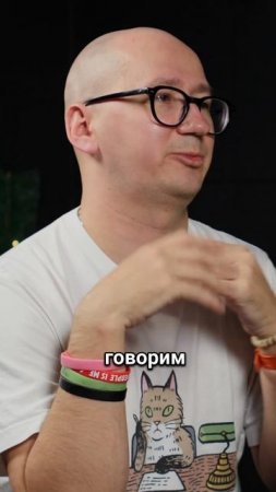 Зачем играть с кошкой? Весь выпуск - в нашем канале