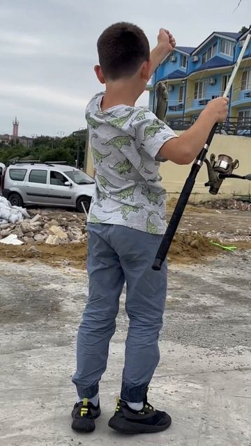 Поймал, не знаю как называется) смотреть онлайн