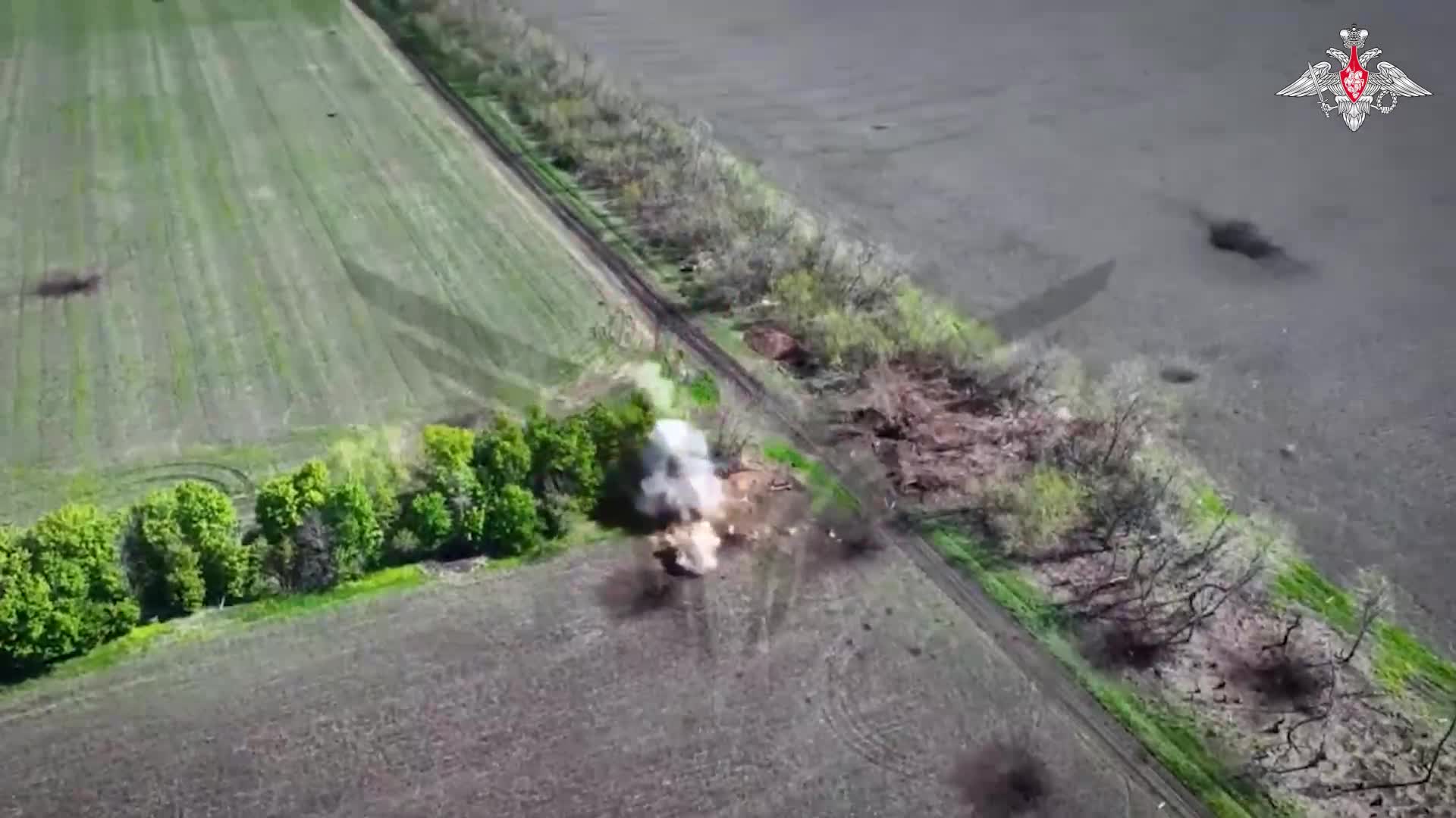 Расчеты FPV-дронов Центра «Рубикон» поразили живую силу, бронированную технику, БпЛА и огневые по...