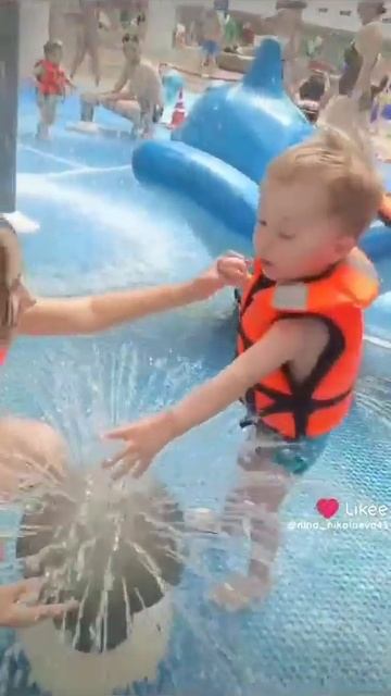 в аквапарке Лужники смотреть онлайн