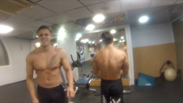 Как правильно позировать перед зеркалом смотреть онлайн