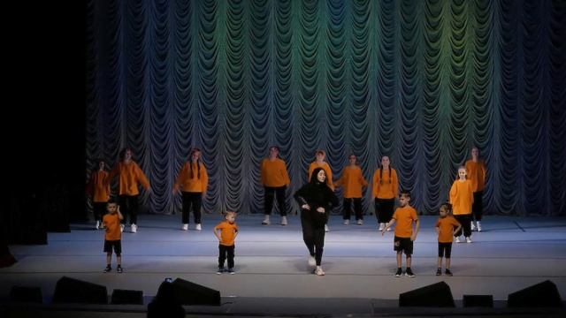Танец "Улица". Хип-хоп команды "Экстрим", "Дазлерс" и "Смайл". Академии талантов "РОДНАЯ СЕМЬЯ" 202