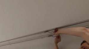 Раздвижные ручные карнизы в нише