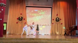 ГБОУ Школа "Интеграл", Москва  танец ангелов Зверева Валерия, Иванова Ева 10 лет 4 класс