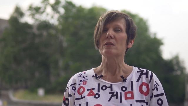 День конституції. Бібліотека, та розвиток демократії в країні смотреть онлайн