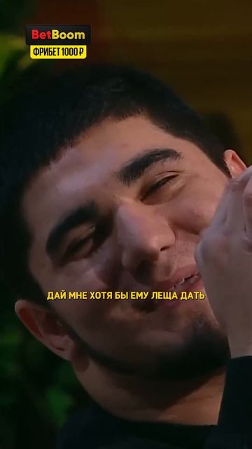 Школьник согласился на бой с профессиональным боксер?