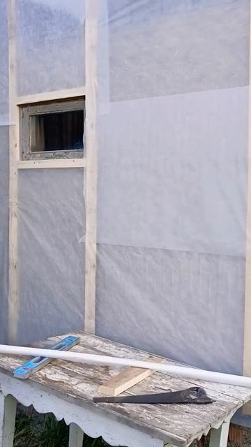 Начало обшивки Бани работаем , Работу работаем 😂😂😂# смотреть онлайн