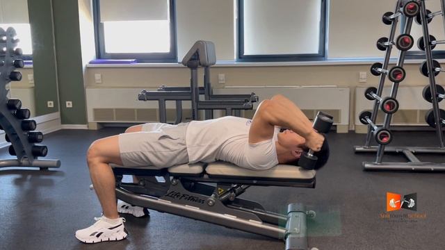 Разгибание предплечья на трицепс с гантелями. DB French pres смотреть онлайн