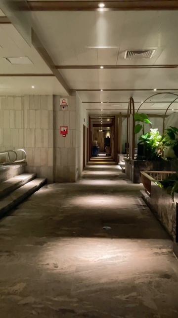 Спа-центр в Китае! Приходят сюда обычно на 18 часов! #жиз смотреть онлайн