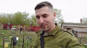 Как проходят дни в деревне! помогаем родителям по огороду.