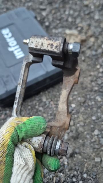 Ремонт задних тормозов Тагер #тагаз #тайгер #automobile #рем смотреть онлайн