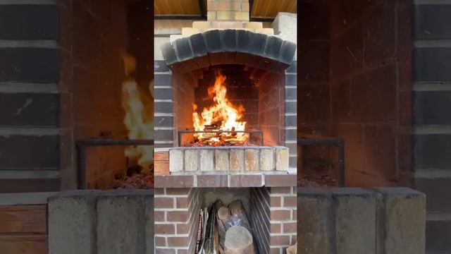 #shorts Огонь в камине. На это можно смотреть вечно! смотреть онлайн
