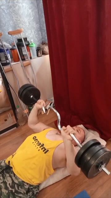 Жим лёжа/Штанги рулит/Навесил все блины которые у меня смотреть онлайн