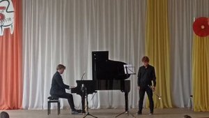 Э. Артемьев "Мелодия" из к/ф "Свой среди чужих, чужой среди своих" исп. И. Якимович конц-р А.Ломов
