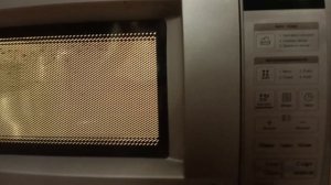 Демонстрация работы микроволновки lg ms-1944u