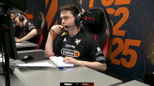 Liquid vs Virtus.pro - ЛУЧШИЕ МОМЕНТЫ - PGL Bucharest 2025 | КС2 смотреть онлайн