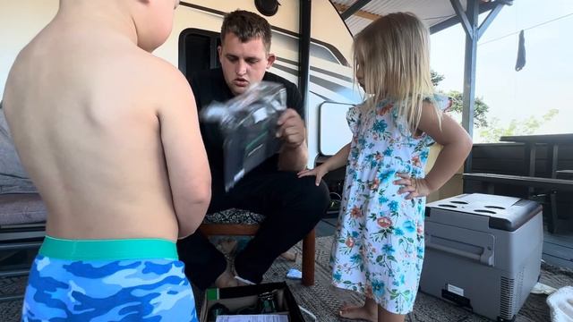 СДЕЛАЛ АМЕРИКАНСКИЙ НАВЕС к ДОМУ НА ОСТРОВЕ ГАВАЙИ смотреть онлайн