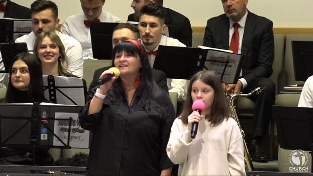 Сашенька і Люда Ковальчук, пісня - Він родився нам. Неділя, 1 січня 2023. смотреть онлайн