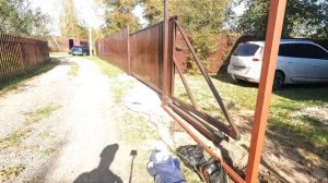 Установка забора из профнастила и откатных ворота от ?