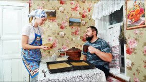 ОТОРВАНЫ ОТ МИРА ｜ ЖИЗНЬ В ГЛУХОЙ УРАЛЬСКОЙ ДЕРЕВНЕ ｜ СТРОЙКА ｜ СНЕГ ｜ БИТОЧКИ
