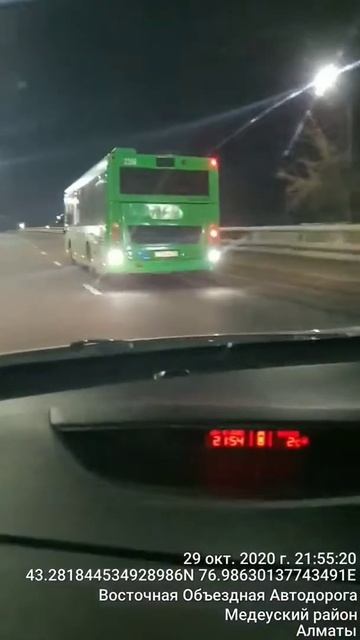 29.10.2020 Алматы Автобус включены задние противотуманные смотреть онлайн