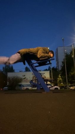 Редкий тренажер .Обратные гиперэкстензии
