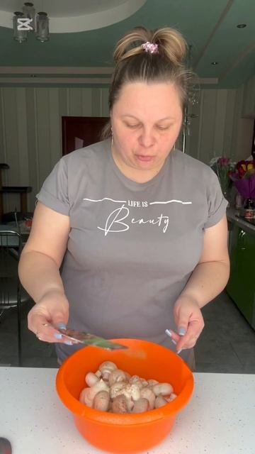 #шампиньонынауглях#рецепты#приятногоаппетита🥰 смотреть онлайн