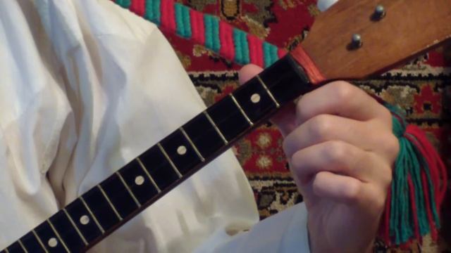 УРОКИ игры на БАЛАЛАЙКЕ. Урок 20. А я по лугу смотреть онлайн