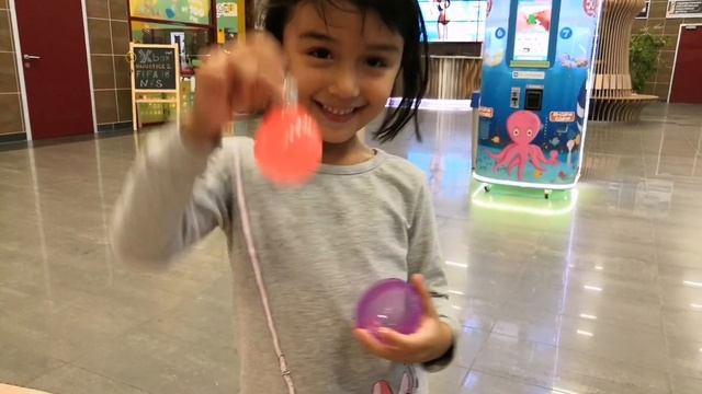 Муж полез на орешник,дочка умеет покупать из автомата смотреть онлайн