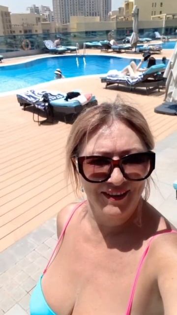 Бассейн в отеле Millenium Place Barsha Heigts смотреть онлайн