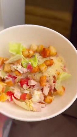 Салат «Курочка под кайфом» или ленивый цезарь