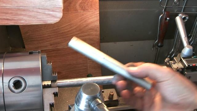 Делаю стойку для больших катушек к швейной машинке