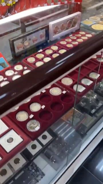 Обзор на монеты в антикварном магазине #Антиквариат #м смотреть онлайн