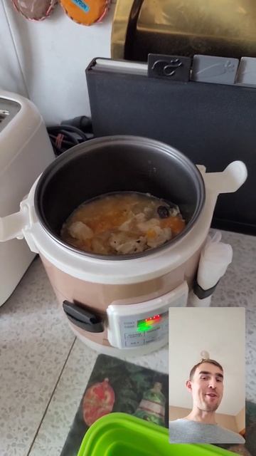 Мультиварка в автомобиль 12-220В #shorts смотреть онлайн