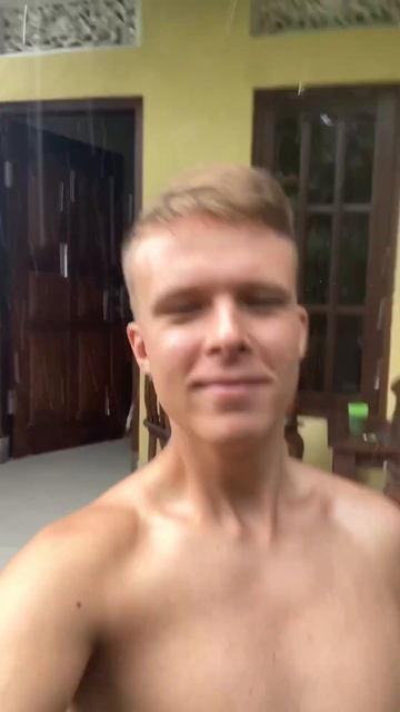 Зима на Бали 🥶 Пока Сибирь просыпается от зимней спяч смотреть онлайн