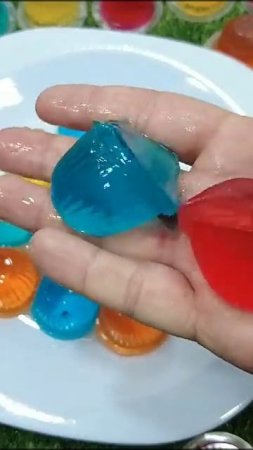 Измельчение цветного желе