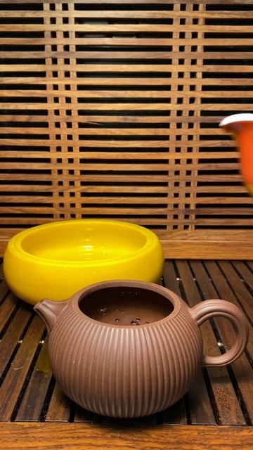 CH-32. Чайник ЛИНХУА СИШИ 凌花西施 смотреть онлайн