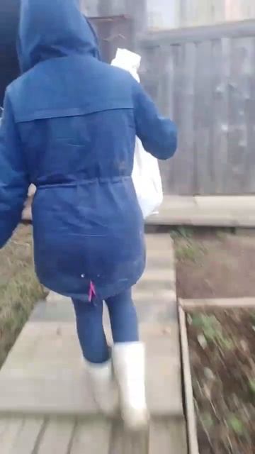 Переносим петуха в другой курятник 🐓 смотреть онлайн