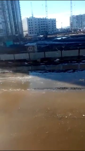 Барнаул \ Потоп на Взлетной (01.04.2016 г.) смотреть онлайн