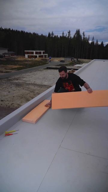 Утепление плоской кровли #стройка #фахверк #строител? смотреть онлайн