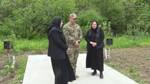 Идрис Курбанов навестил семью участника СВО из Казбековского района