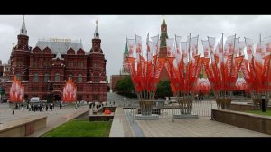 На площади Манежной снова флаги. Стихотворение  Ольга Варламова71 автор