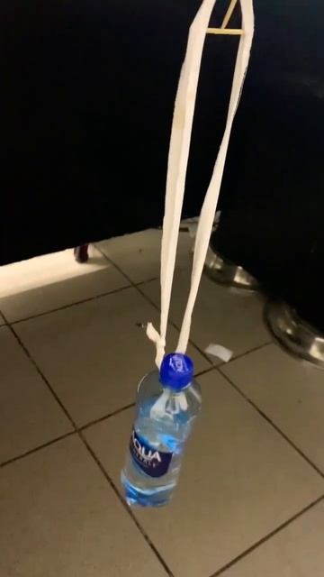 Проверка лайфхака #спички #вес #бутылка #мозг #логика #в смотреть онлайн