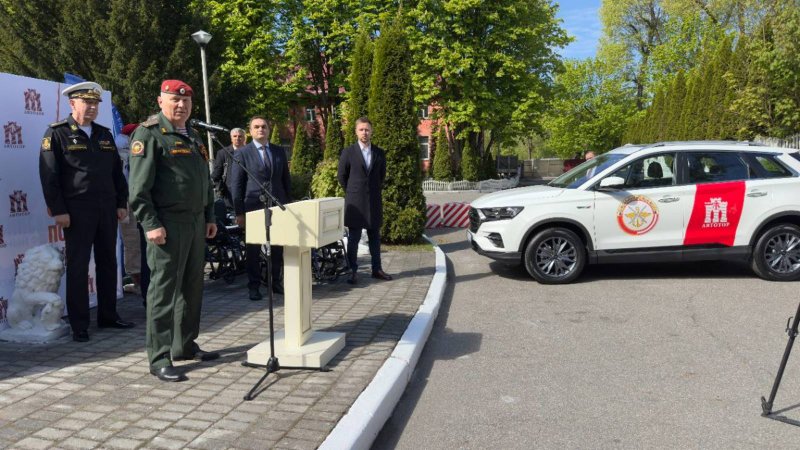 Компания АВТОТОР передала региональному отделению ДОСААФ учебный автомобиль SWM G01